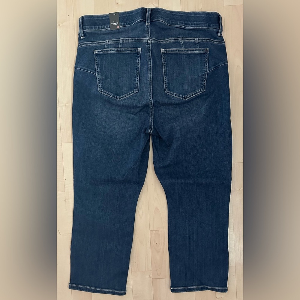 Torrid crop bombshell high rise skinny jeans - Picture 5 of 6